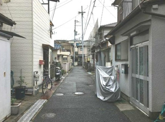 【前面道路含む現地写真】