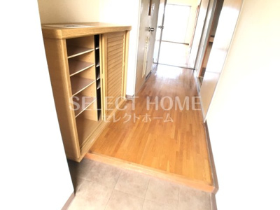 【玄関】 | マンション巴 | きれいな玄関です