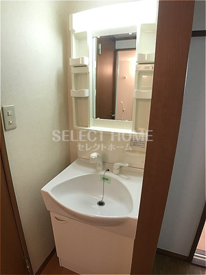 【独立洗面台】 | コーポ山本 | 独立洗面台で身支度をすべて済ませてしまいましょう