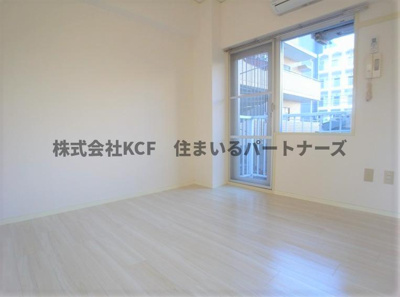 【内装】 | ガーデンヒルズ東町 | 明るい室内です