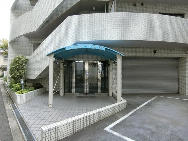 【エントランス】 | エクシード山坂
