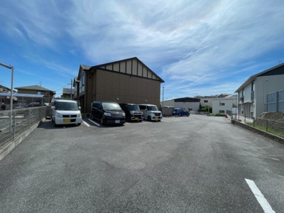 【駐車場】 | ヴィルヌーブＥ