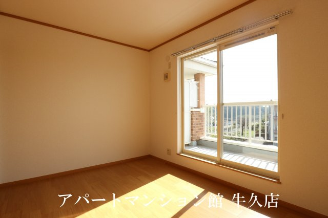 エターナルの洋室