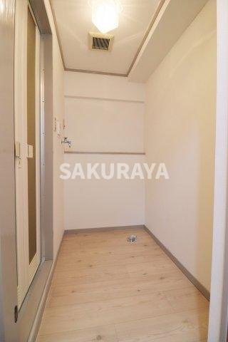ラフェスタ足利本城の洗面所|現況と異なる場合がございます。