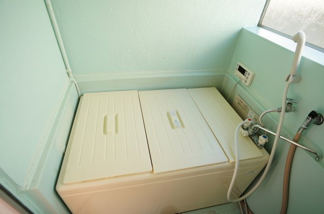 【浴室】 | 窓が付いているので換気良好！