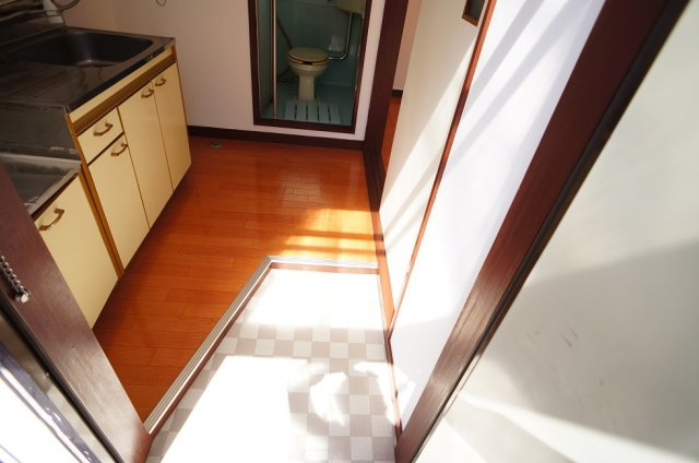 【玄関】 | 靴置場も広く靴箱不要！