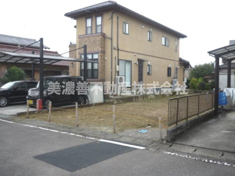４９５１１　関市弥生町土地の外観