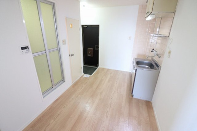 【キッチン】 | ルーベデンス | 廊下の様子です