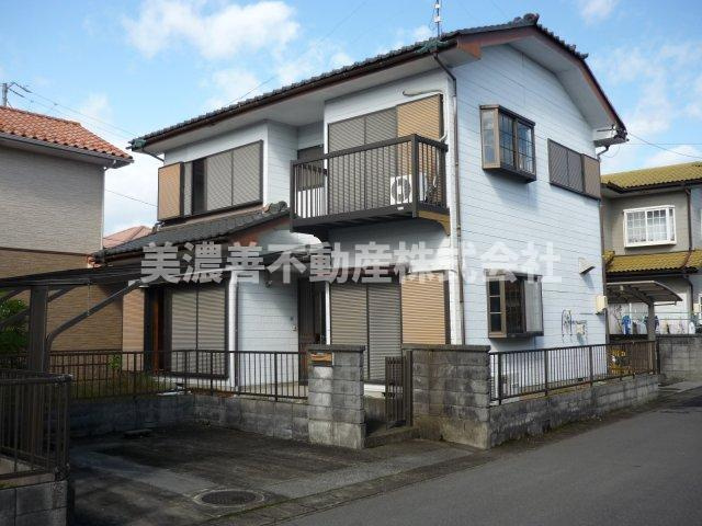 ５２０４５　本巣市七五三中古戸建ての外観