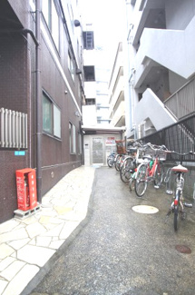 【エントランス】