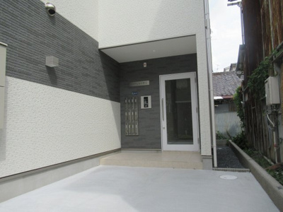 【エントランス】 | ノイヴェル小若江（長瀬賃貸） | 毎日通るエントランスはこのようになっています