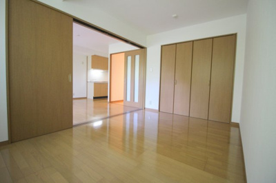 【寝室】 | ジュエル曽根東