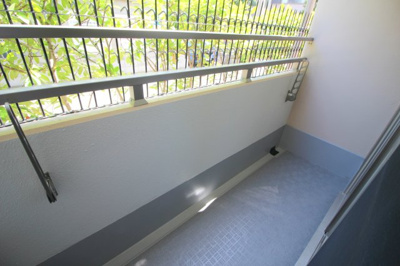 【バルコニー】 | ジュエル曽根東