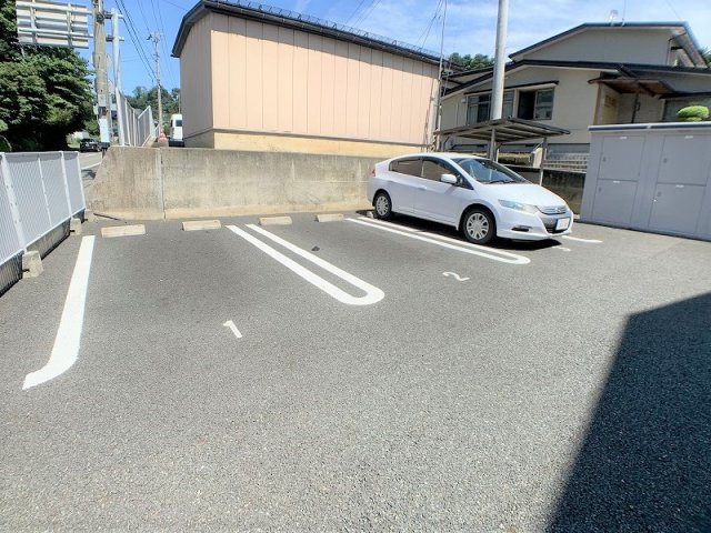 グラーティアの駐車場