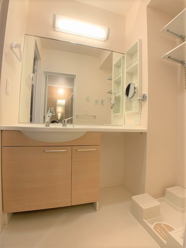 グラーティアの独立洗面台