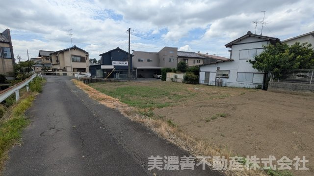 ５３０７３　羽島郡岐南町上印食土地の外観