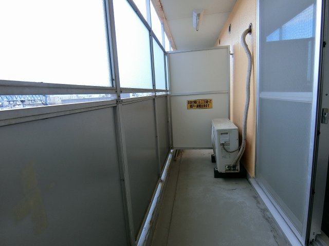 【バルコニー】