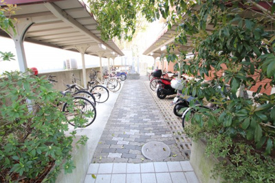 【その他共用部分】 | 泉ヶ丘アイビースクエア | 駐輪場