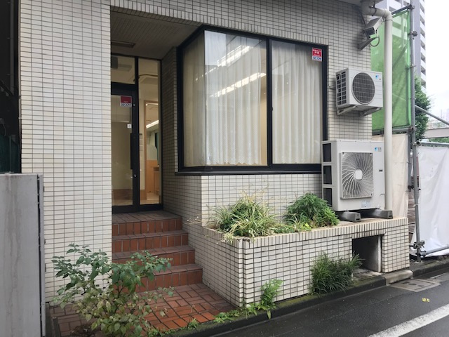 イデア南麻布のエントランス