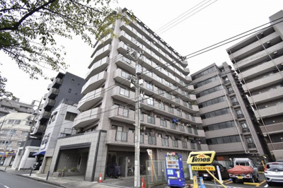 【外観】 | ナイスアーバン横濱伊勢佐木町 | 京急本線「黄金町」駅徒歩5分、横浜市営地下鉄ブルーライン「阪東橋」駅徒歩6分、JR京浜東北線・根岸線「関内」駅徒歩10分と複数路線利用可能な好立地！