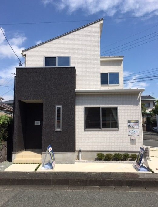 建売「フォレクスレリア白山町」の外観|おしゃれな外観です