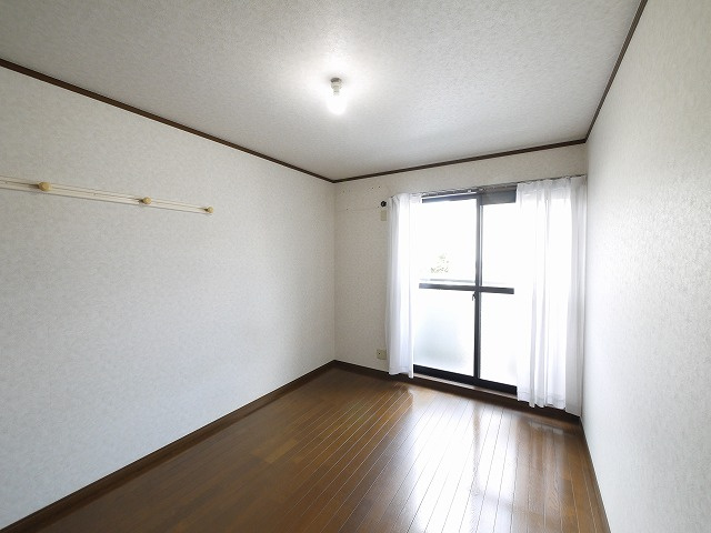 パセオ．メルベーユＢの内装|内装は落ち着いています
