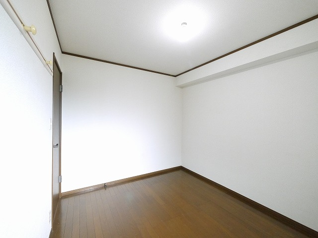 パセオ．メルベーユＢの洋室|使い勝手のいい洋室です