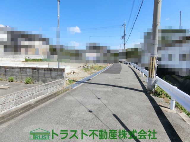 明石市松江１９-１期　1号棟の前面道路含む現地写真