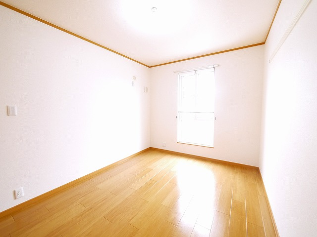 ブリーゼ・Ｆの洋室|洋室です