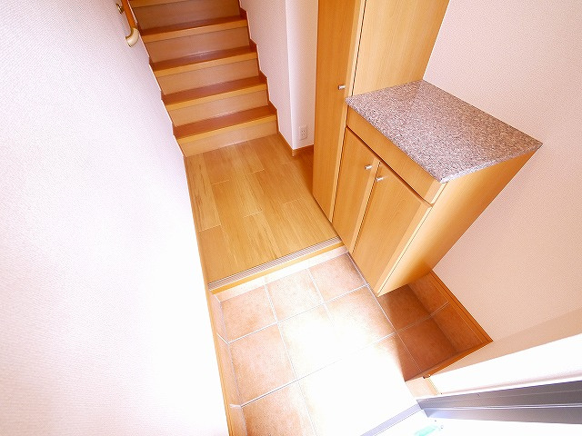 ブリーゼ・Ｆの玄関|落ち着いた玄関です