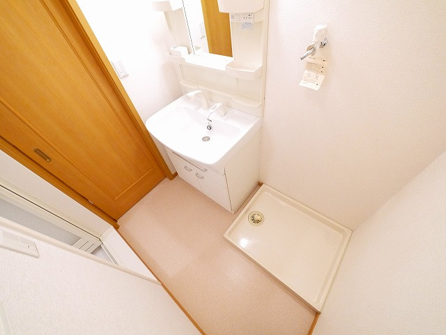 ブリーゼ・Ｆの設備|室内洗濯機置き場