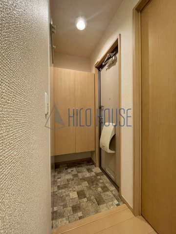 グリーンコートLHの玄関