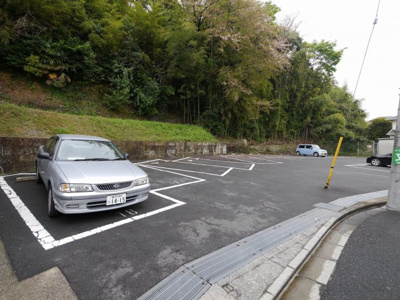 【駐車場】 | サン・フォレスト名瀬