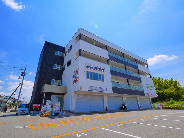 TKレオンビルの外観