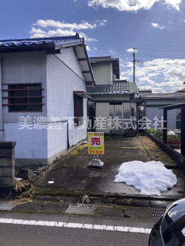３０５９８　本巣市七五三土地の外観