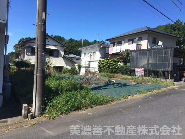 ４７６９８　関市広見東町土地　