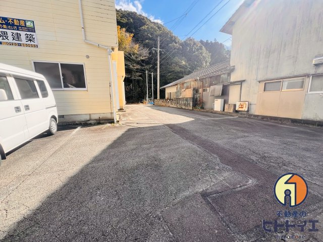 大隈コーポの駐車場