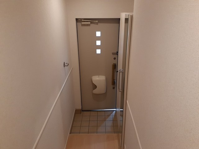 サンヴェール長者ヶ台Ａの玄関