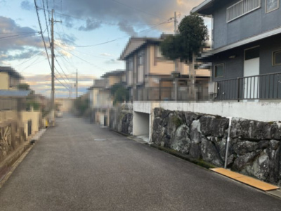 【前面道路含む現地写真】 | 大津市水明2丁目20-16　中古戸建 | 2024年12月　撮影