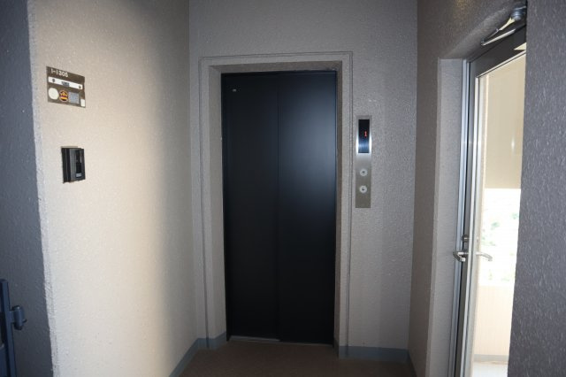シャルマン幕張　花見川区幕張町５丁目　高層階のその他共用部分|エレベーター停止階