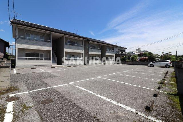 根岸コーポA棟（福居町）の駐車場