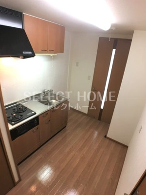  | プレサス天神