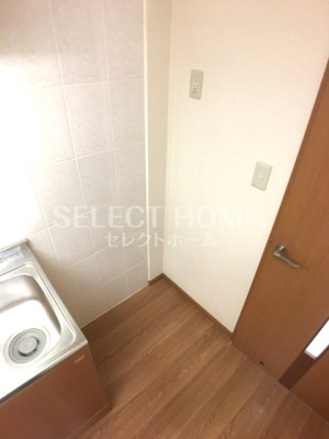  | プレサス天神