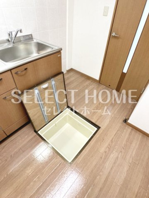  | プレサス天神