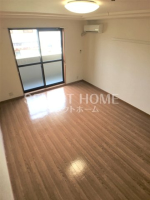 【居間・リビング】 | プレサス天神 | リビングです
同型タイプ