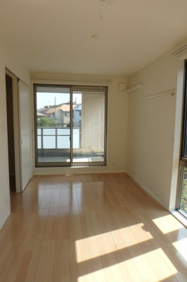 【寝室】 | リンジュドゥプリムＥ | 2階6.1帖寝室