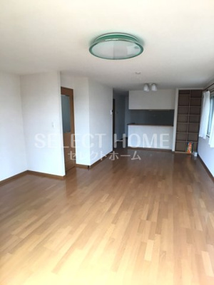 【居間・リビング】 | 上田戸建借家 | 使いやすいリビングです