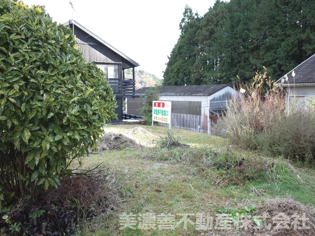 ４０９０６　不破郡垂井町大滝土地の外観