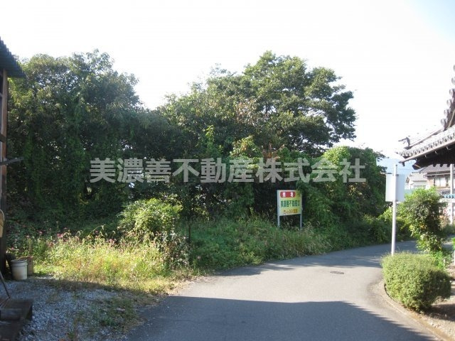 ４１５８２　不破郡垂井町土地