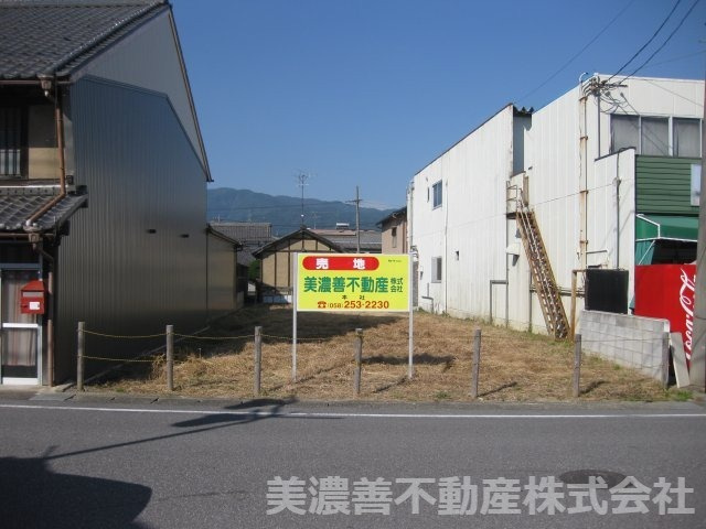 ４７５４７　不破郡垂井町土地
